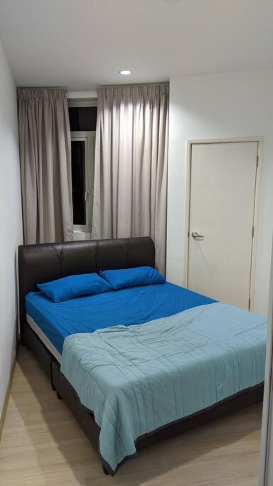 118: Cosy 2-bedroom With Seaview Apartment George Town